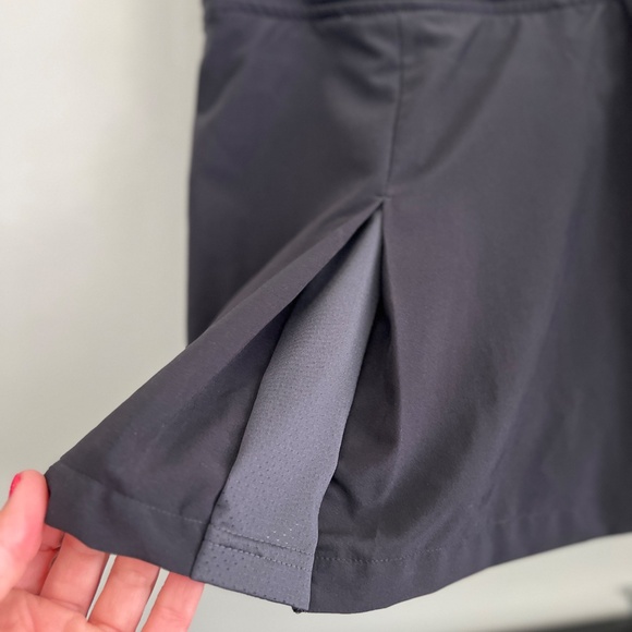 Adidas Black Pleated Tennis Skirt Skort Size Small – Never Worn - Picture 2 of 3